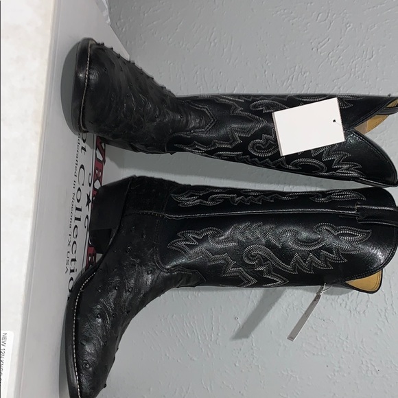 Cavender’s cowboy boots/western boots - Picture 3 of 4